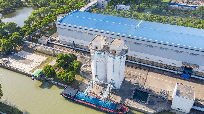 脉冲除尘器风量计算主要基于以下原理：